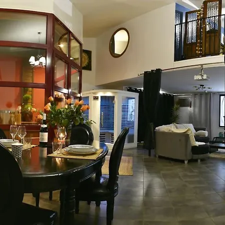 Le Patio Moonlove : Ambiance Zen Et Sauna *